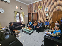 Sambut HUT ke-81 RI, PLN UIP JBTB Perkuat Sinergi dengan Balai Taman Nasional Baluran Bahas Kajian Rencana Proyek SUTET
