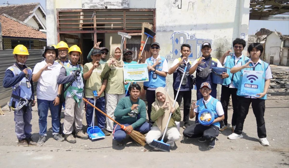 PLN Icon Plus Jatim Dorong Kampung Nelayan Kalibuntu Go Digital, Perkuat Konektivitas dan Kepedulian Pesisir